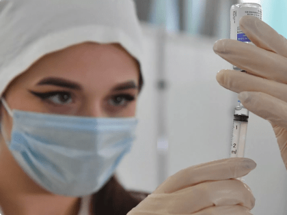 Минздрав: дефицита вакцины от клещевого энцефалита в России нет