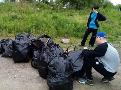 В Краснофлотском районе Хабаровска очистили километр береговой линии