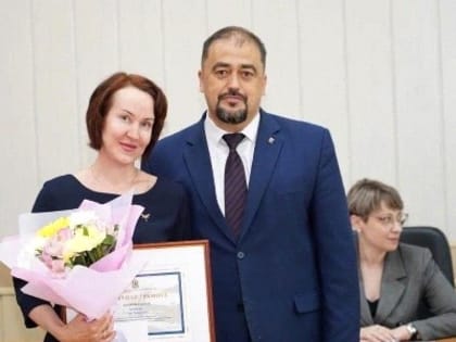 Краевые парламентарии поздравили медицинских работников в своих избирательных округах - Законодательная Дума Хабаровского края