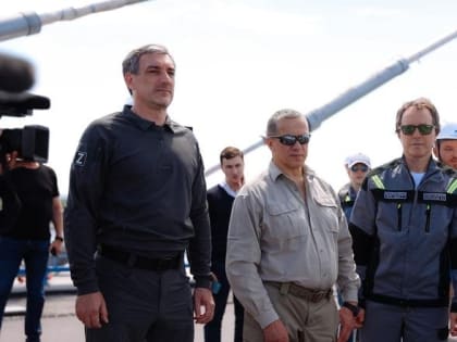 В сентябре планируется ввести в эксплуатацию новый мост через Зею в Благовещенске: объект осмотрел полпред Президента в ДФО