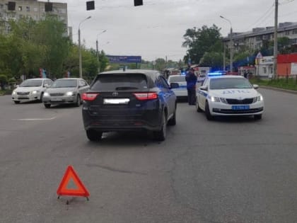 10-летнюю девочку сбил автомобиль на пешеходном переходе в Хабаровске