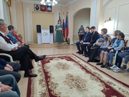 «О СЧАСТЛИВЫХ ВАНИНСКИХ СЕМЬЯХ»