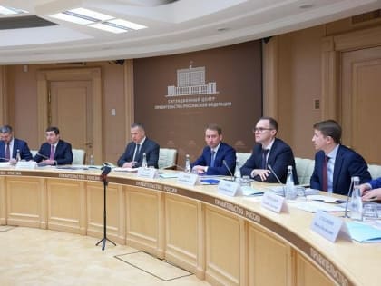 Юрий Трутнев поручил РЖД расставить приоритеты: пропускная способность восточного полигона железных дорог должна учитывать реальные потребности страны