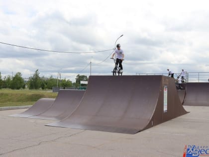 Самый большой на Дальнем Востоке скейт-парк открылся в Хабаровске