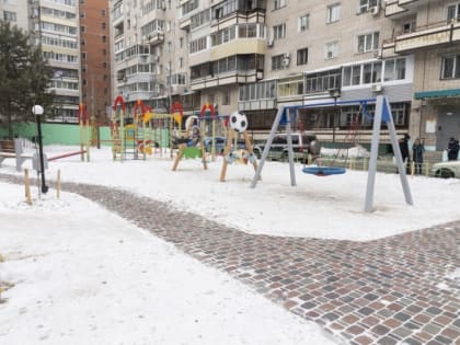 Одних хвалят, других ругают – какие требования выдвигают хабаровчане к уборке своих дворов