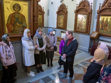 В Елизаветинском храме стартовала серия просветительских бесед «Учимся понимать богослужения»