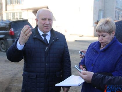 Мэр Хабаровска поручил отремонтировать дорогу вдоль сквера на Рокоссовского