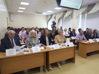 Оказание медицинской помощи — в центре внимания депутатов