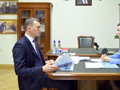 Михаил Дегтярёв провёл встречу с главой Солнечного района Татьяной Поваляевой
