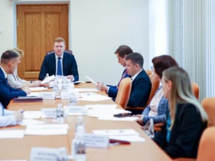 Выпускники вузов пройдут стажировку в правительстве Хабаровского края