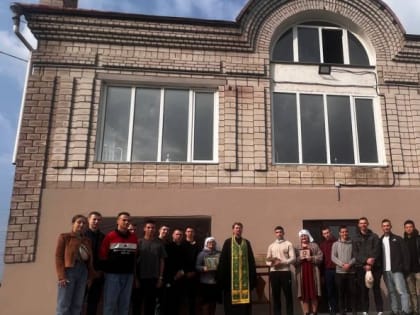 Добровольцы-хабаровчане помогли сделать уборку в открывающемся новом здании богадельни