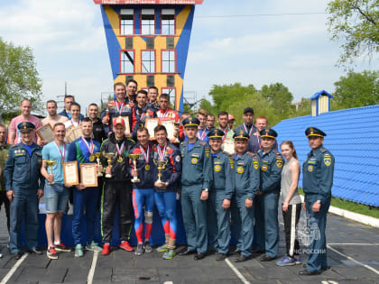 Сильнейших в пожарно-спасательном спорте определили в Хабаровском крае