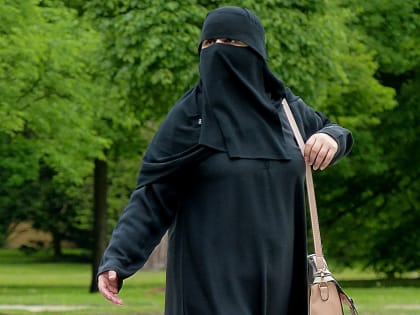 Регионам России могут дать право запрещать религиозную одежду