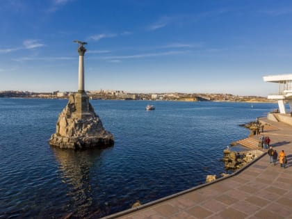 На Севастополь обрушили ракетный удар