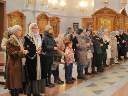 В Хабаровской епархии молитвенно почтили память Третьего епископа Хабаровского Пантелеимона (Максунова)