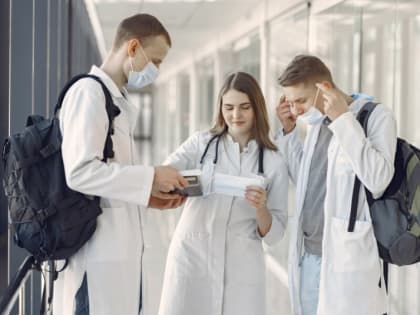 Волонтеры-медики Хабаровского края приглашают жителей региона пройти "Диктант здоровья"