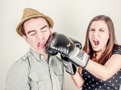 Гороскоп на 17 января: Козерогам нужно смело разобраться в негативных чувствах