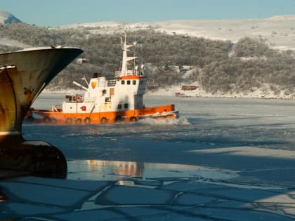 Ледокольная проводка судов в порту Де-Кастри стартует 17 декабря