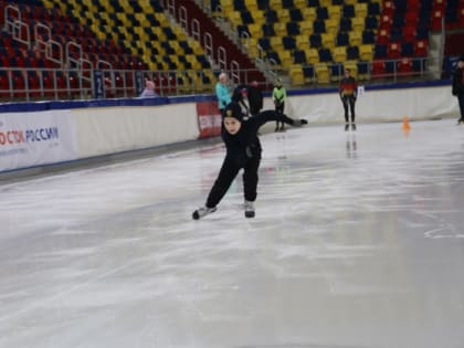 На "Лед надежды нашей" в Хабаровске выйдут конькобежцы-любители