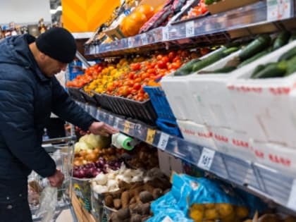 Булка хлеба из кузнечиков: будут ли россияне есть продукты из насекомых