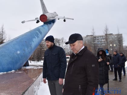 Памятник-самолет полностью обновят в Железнодорожном районе в Хабаровске