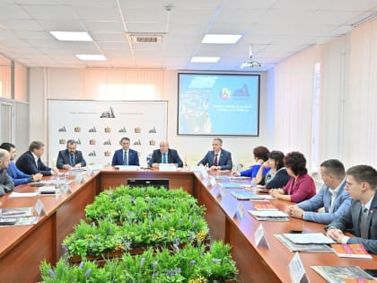 Итоговое заседание Общественной палаты города прошло в Хабаровске