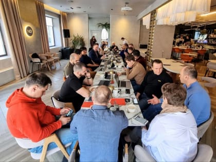 Активисты партпроекта «Цифровая Россия» провели бизнес-завтрак с предпринимателями Хабаровска