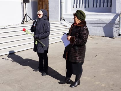 Ветераны, преподаватели и студенты ТОГУ отдают дань памяти первому ректору