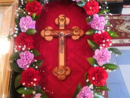 ЛИТУРГИЯ ВАСИЛИЯ ВЕЛИКОГО В НЕДЕЛЮ КРЕСТОПОКЛОННУЮ