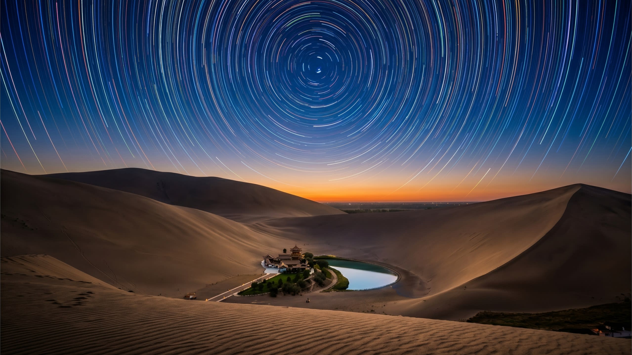 Image 2 - Star trails over the silent sand dunes of Dunhuang