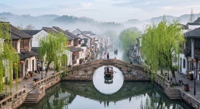 Chasing Spring: Tea Picking and Ancient Towns During the Qingming Holiday