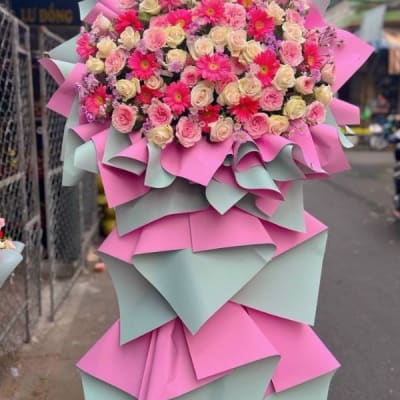 Grand Opening Flower Shelf KT34
