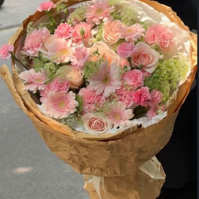 Round bouquet in pink tones x Crepe paper HB304