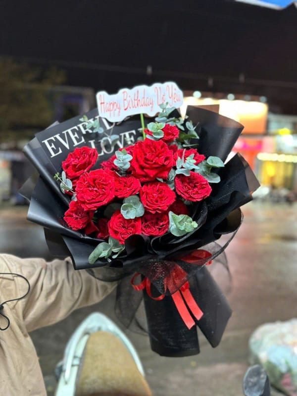 Bó hoa hồng Ohara đỏ HB176