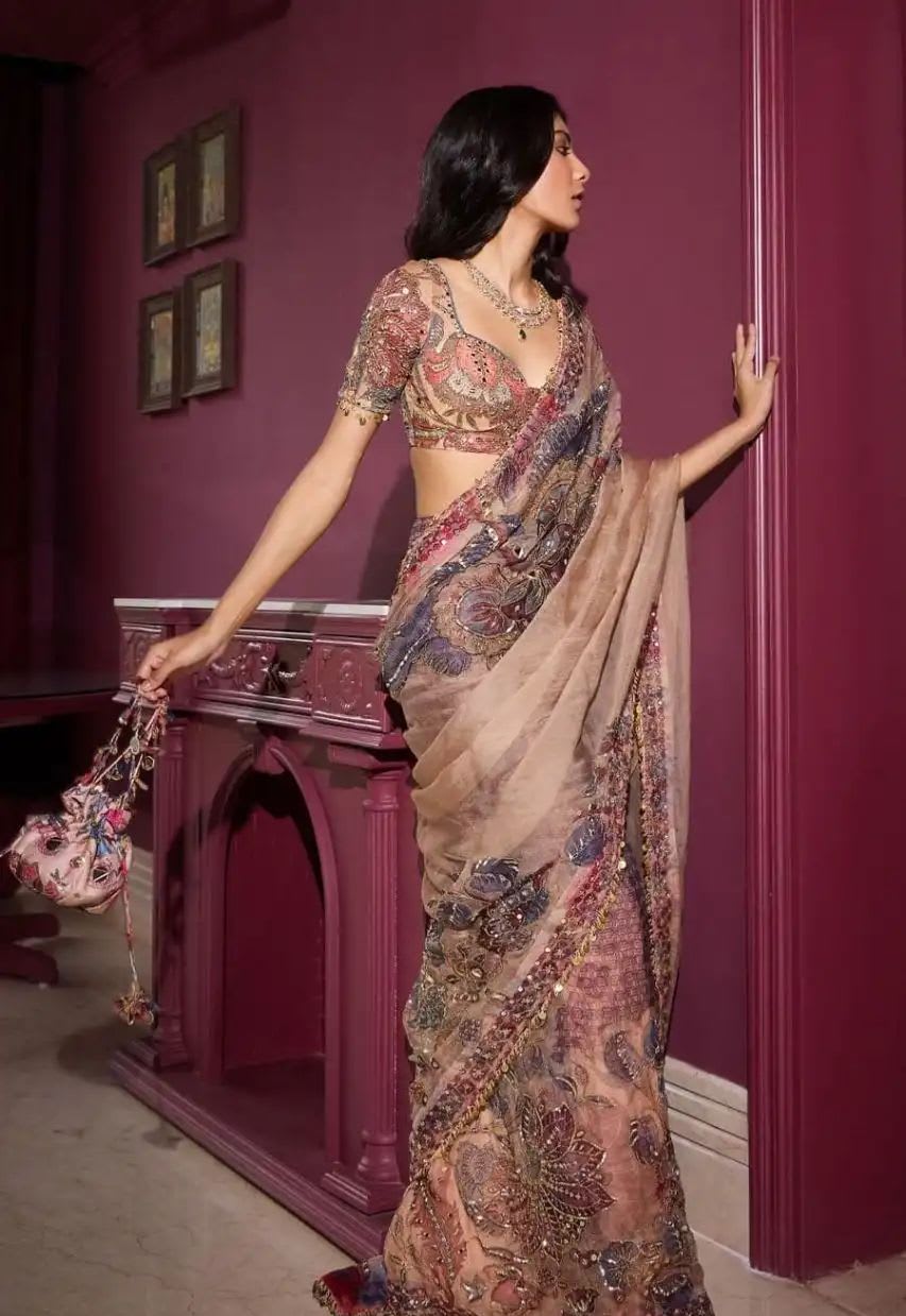 Celebrity Inspired Designer Saree – New Launch - View 4