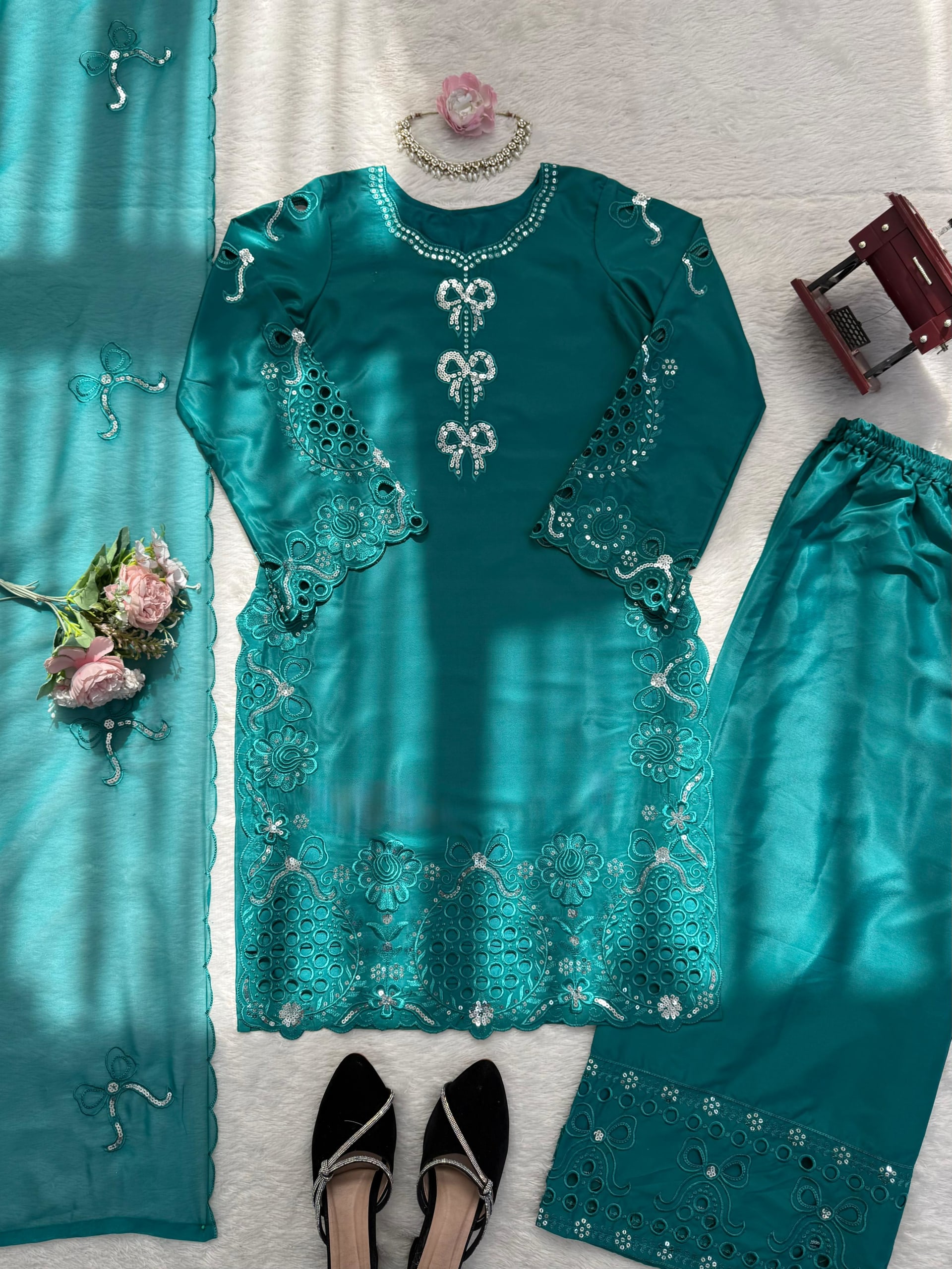 Designer Palazzo Set – Elegant Ethnic Wear - View 4