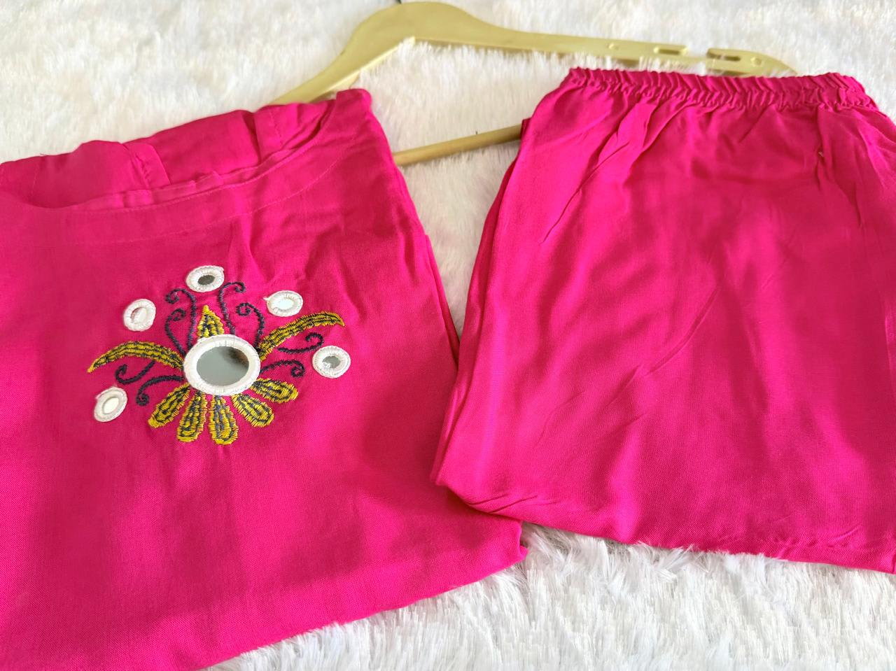 Trendy Reyon Kurti Set - View 3