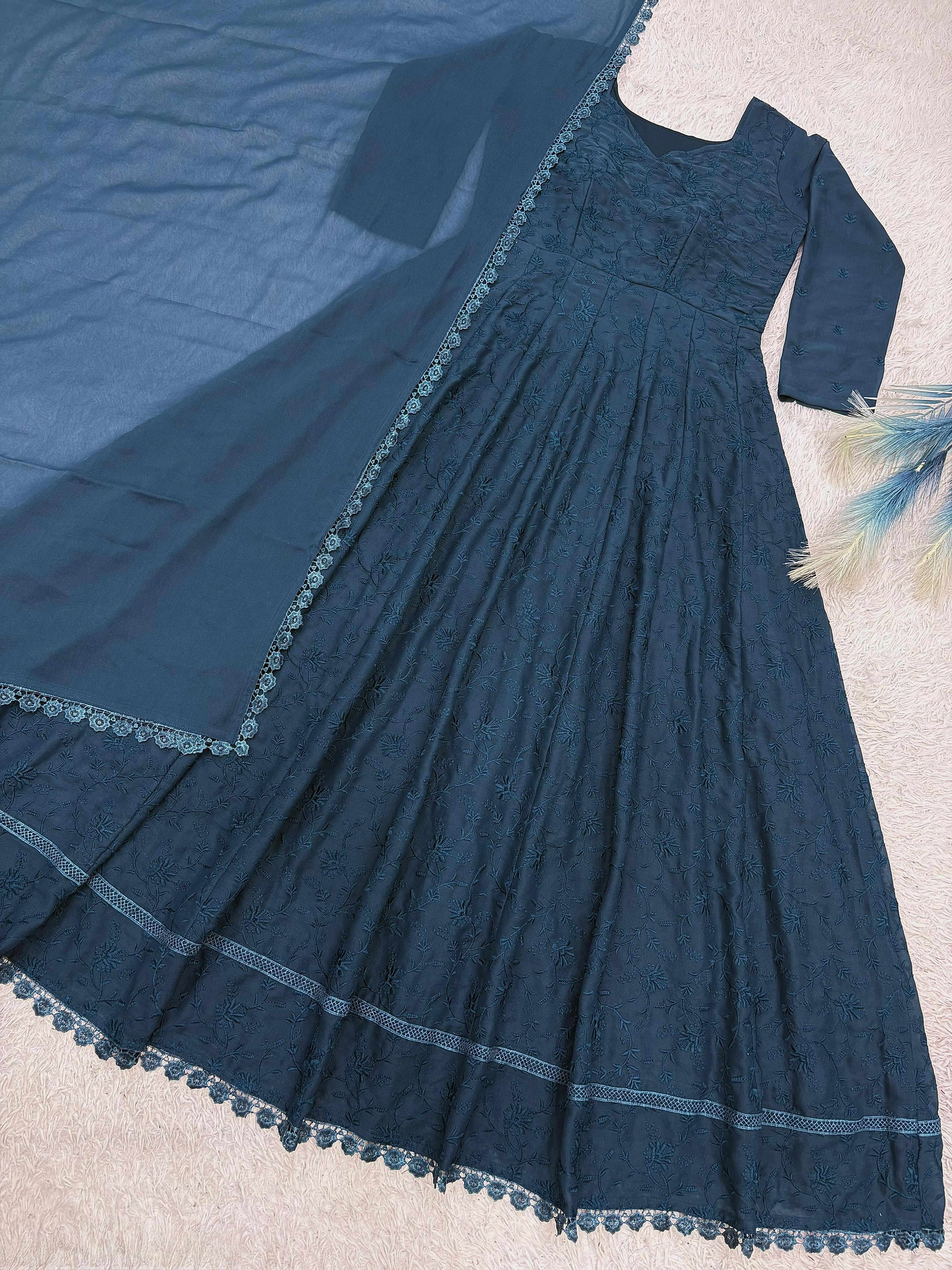 2 Piece Stylish Gown with Dupatta - View 4