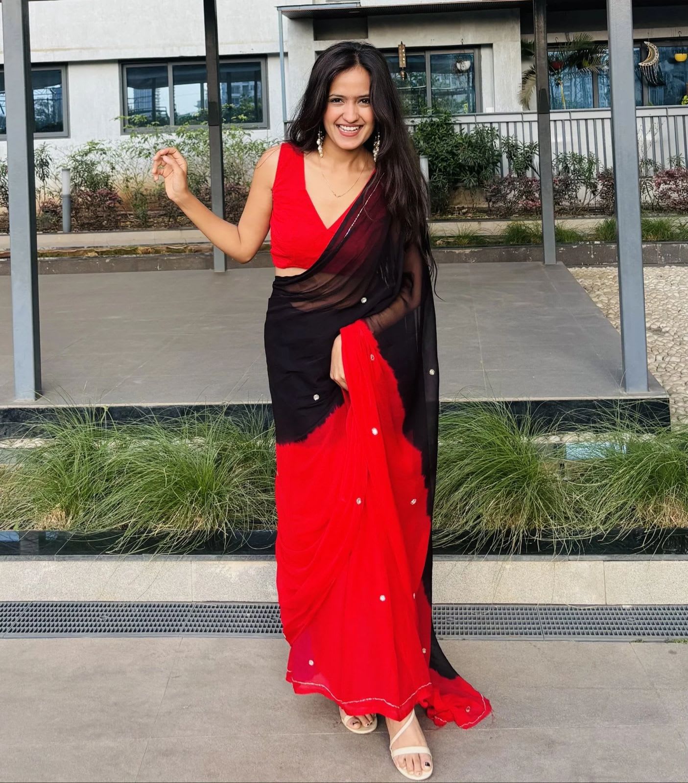 Handwork Khatali Butti Designer Saree - View 2