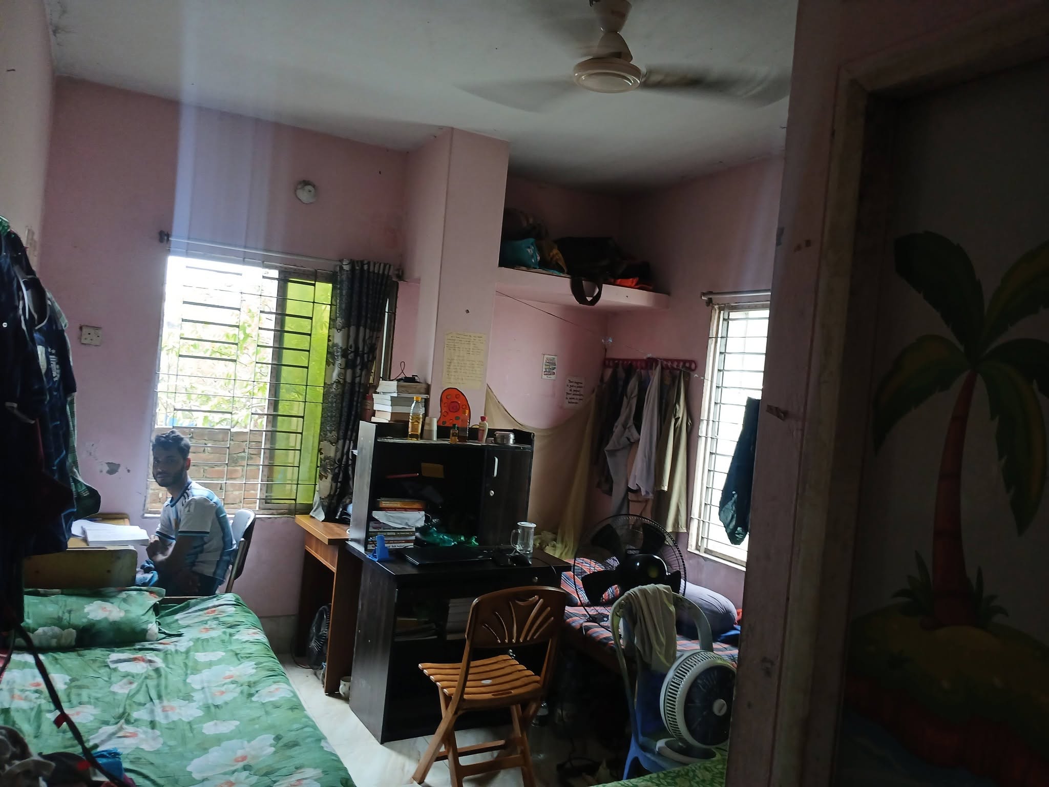কাজী রিয়াজউদ্দীন রোড ( লালবাগ কেল্লা টেম্পু স্ট্যান্ড/শাহী মসজিদের পাশে)