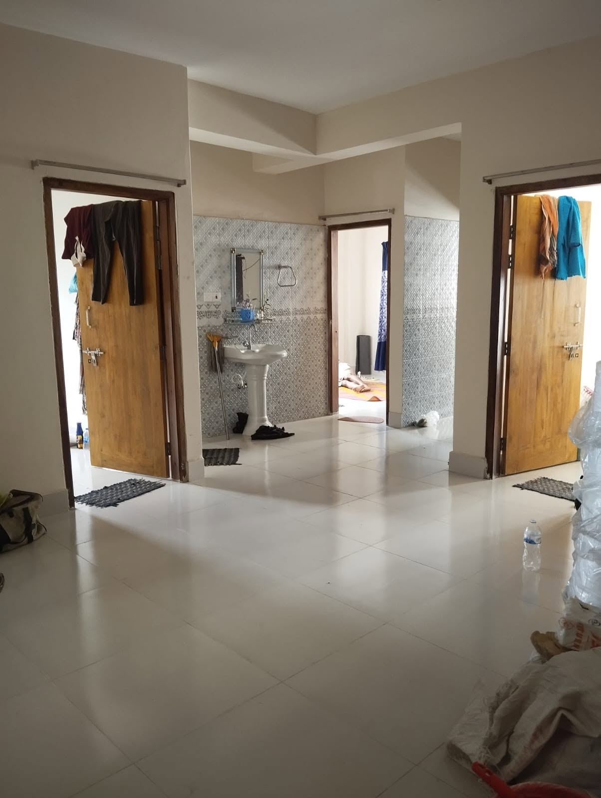 রামপুরা টিভি সেন্টারের পাশের গলি