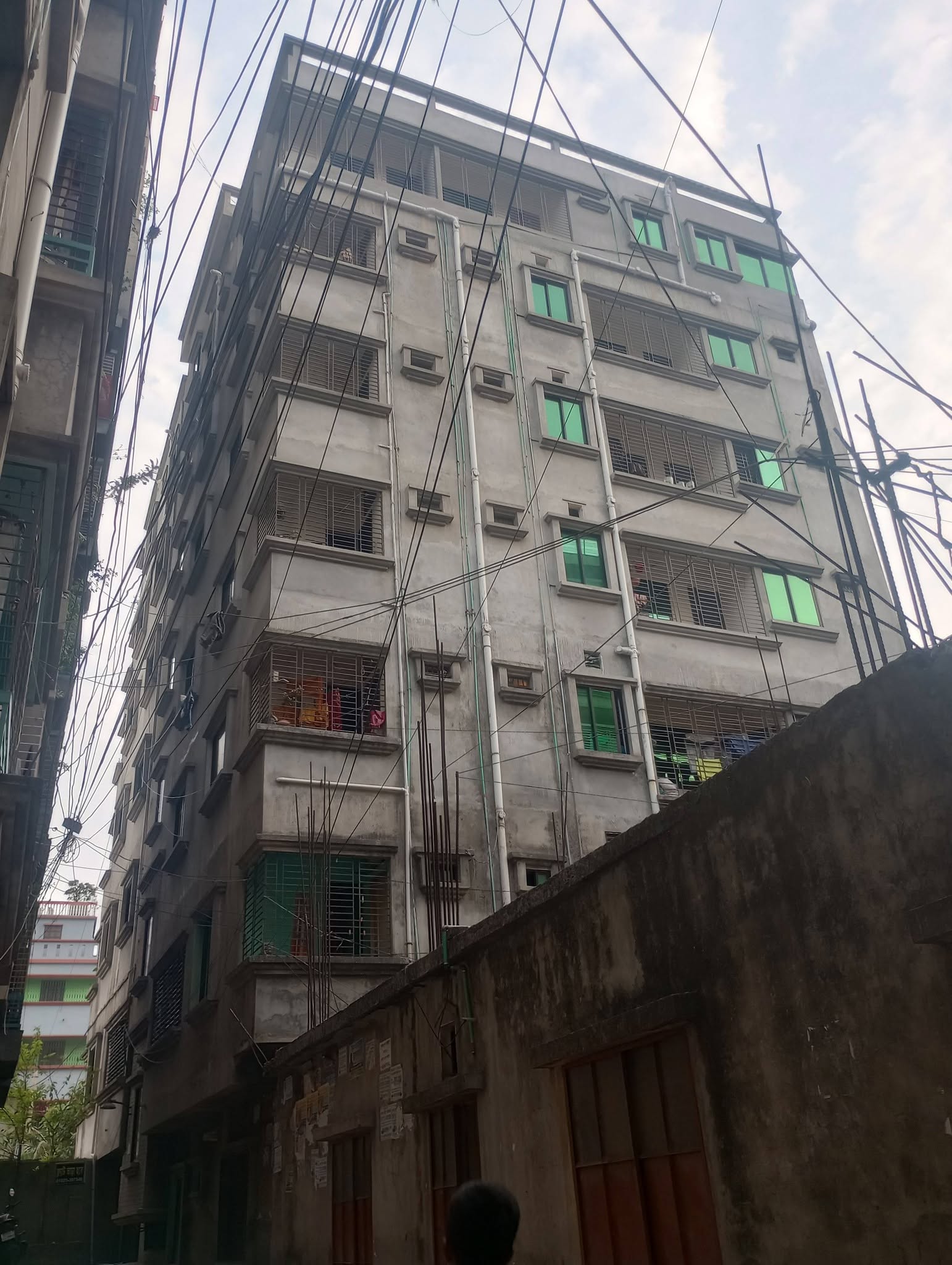 আল-মদিনা রোডে, গোবিন্দপুর, শনির আখরা।