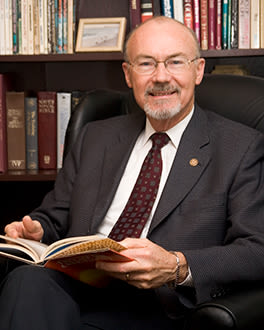 Dr. Larry R. Donnithorne Dr. Larry R. Donnithorne headshot