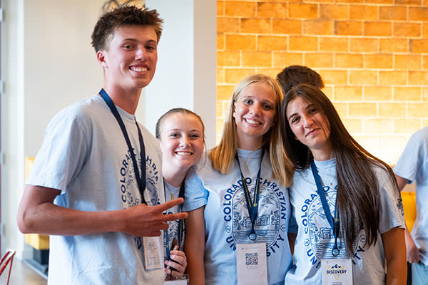 group of students talking and laughing at discovery days