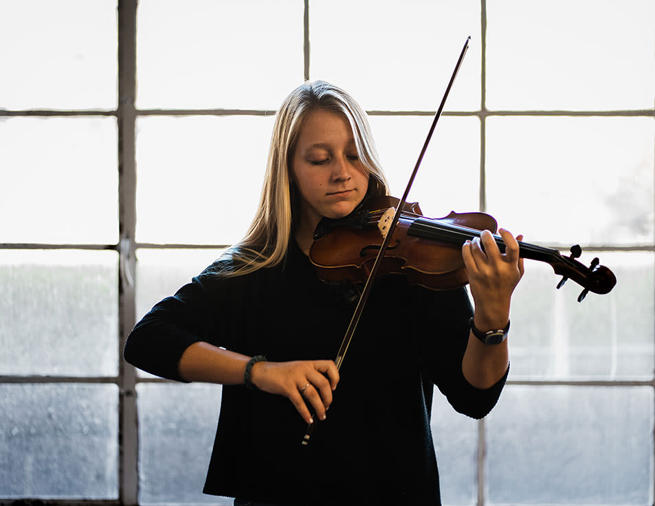 ccu student performing on a violin