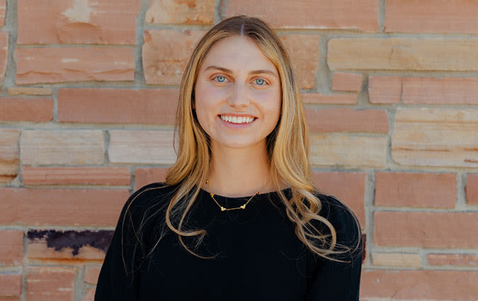 Headshot photo of Sammi Vallon