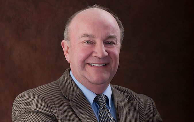 Headshot photo of Dr. Barry Thompson