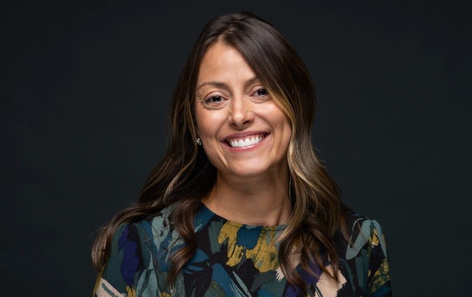 Headshot photo of Dr. Claudia Seth