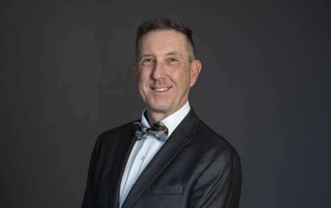 Headshot photo of Dr. Jeffrey Renfrow
