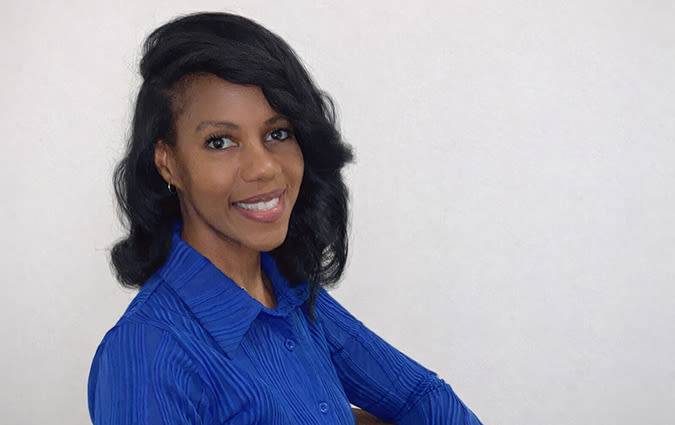 Headshot photo of Komekia Peterson